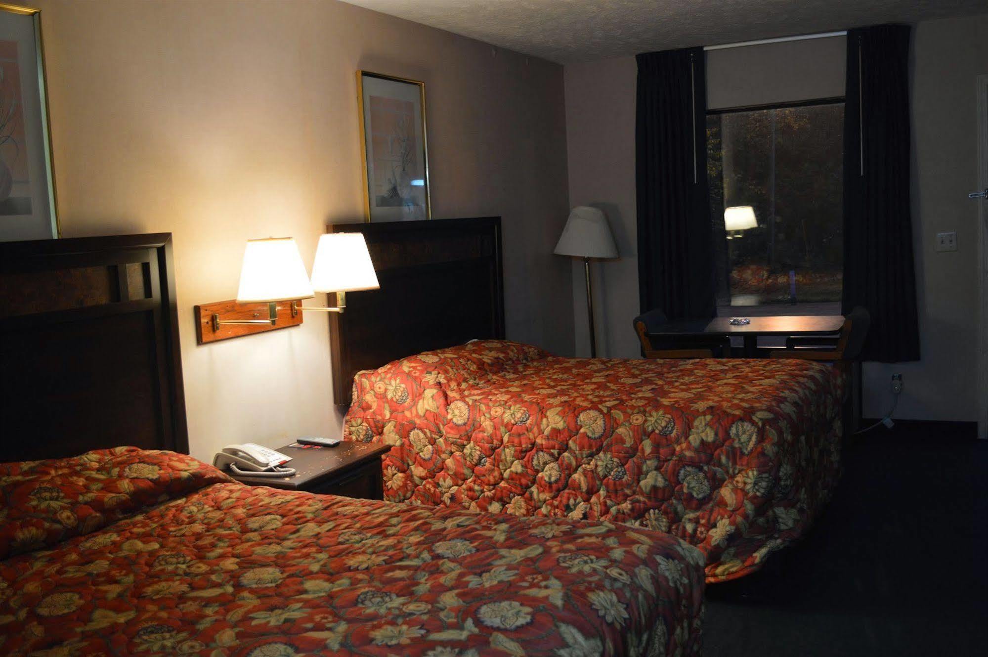 Economy Inn Carthage Zewnętrze zdjęcie
